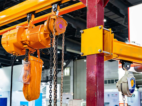 Fixed Chain Hoist Application