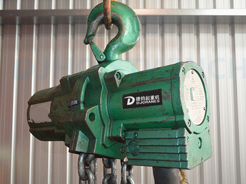 What Is The QHX Air Hoist?
