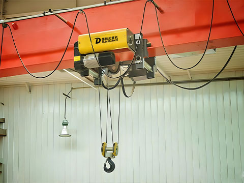 European Wire Rope Hoist On Overhead Cranes